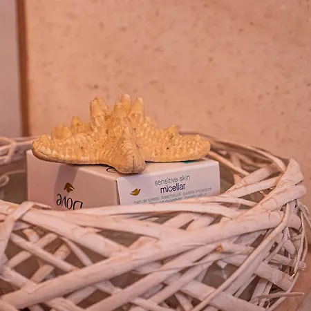 Апартаменти Cozy 1-bedroom 5 Min From The